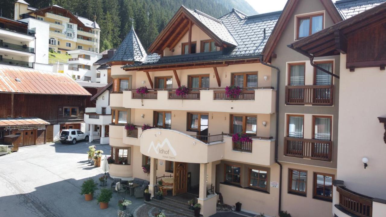 Hotel Idhof イシュグル エクステリア 写真